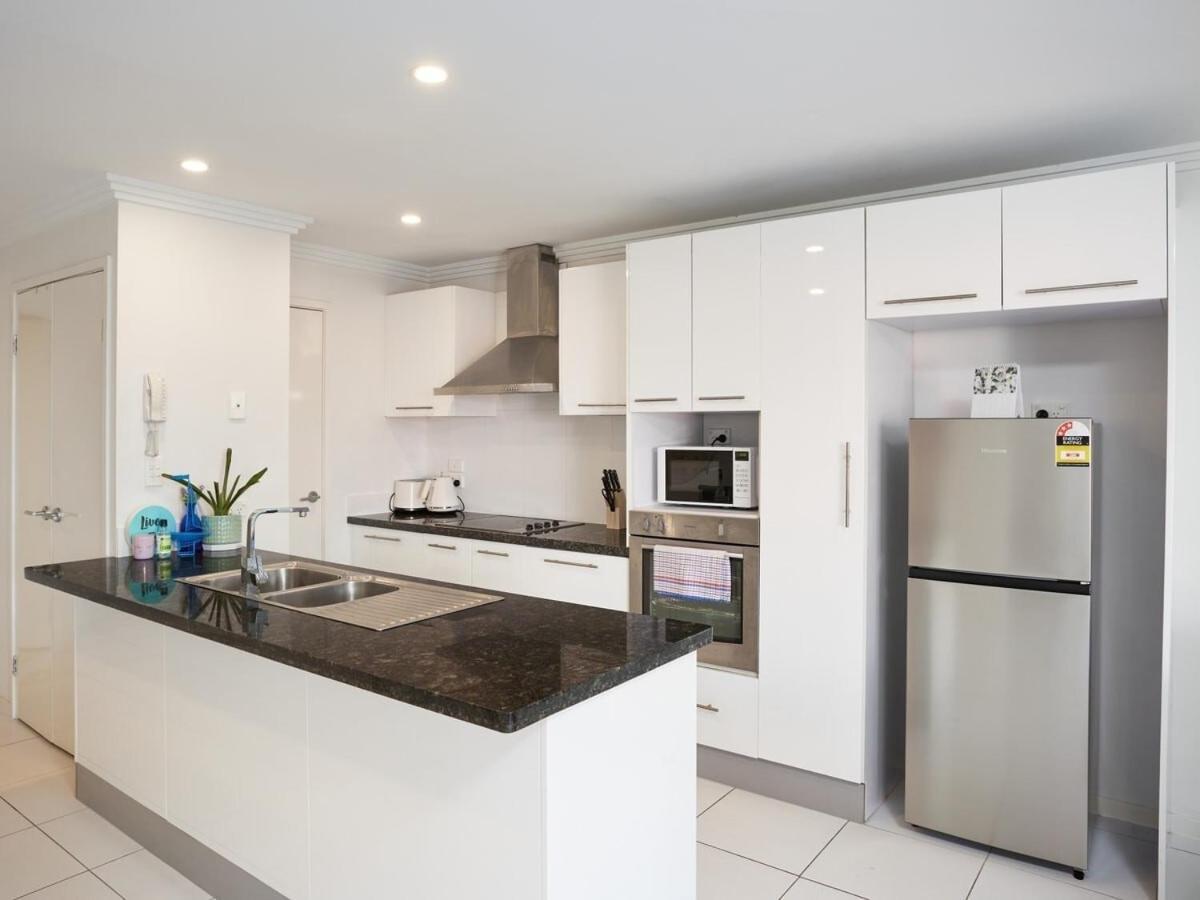 Apartment Comfort Two Bedroom In Heart Southport Gold Coast